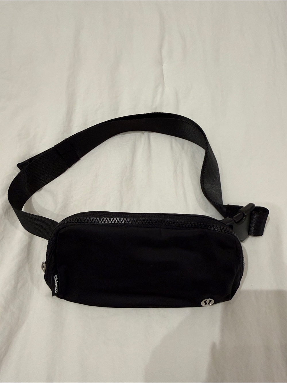 lululemon athletica Everywhere Belt Bag in black